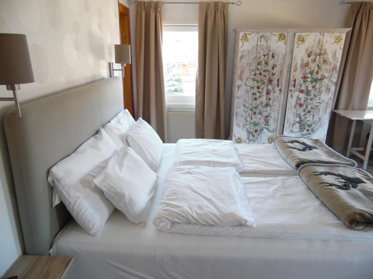 Bella Vista Lodge カルティッシュ エクステリア 写真
