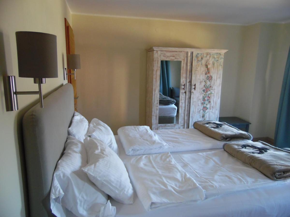 Bella Vista Lodge カルティッシュ エクステリア 写真